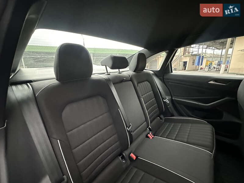 Volkswagen Jetta 2023