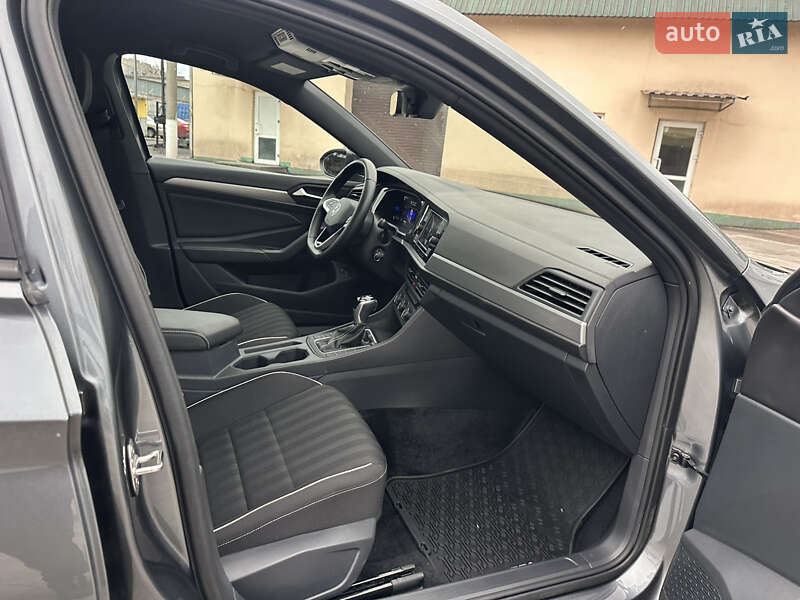 Volkswagen Jetta 2023