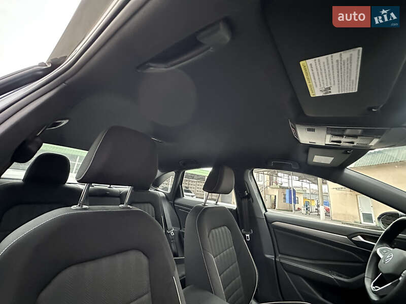 Volkswagen Jetta 2023