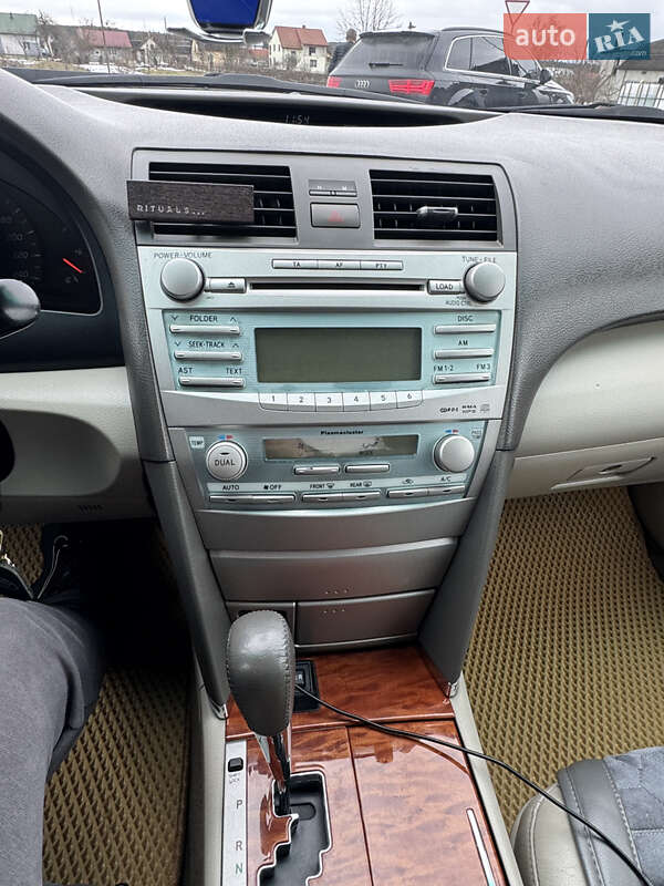 Toyota Camry 2008