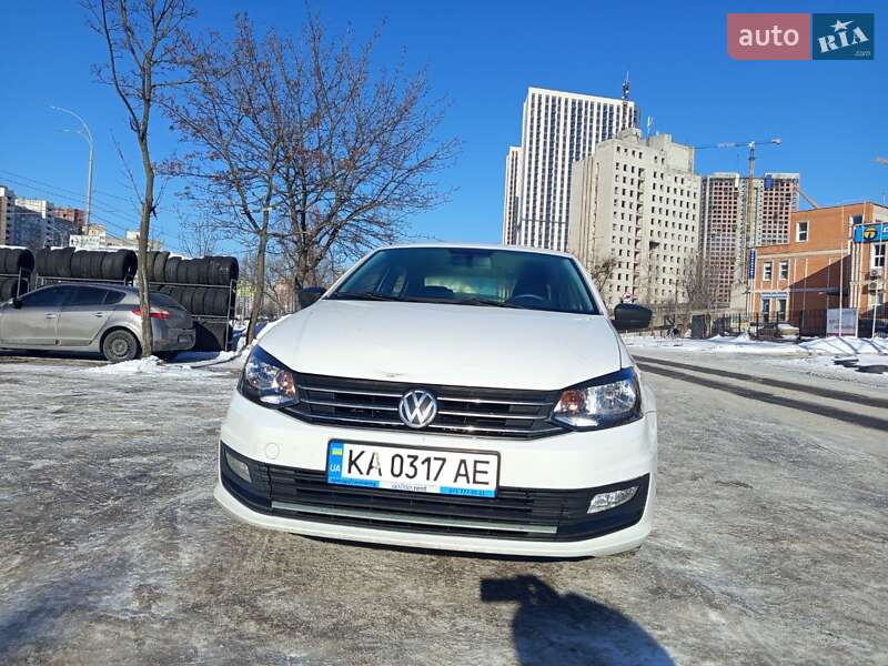 Volkswagen Polo 2016