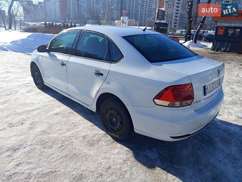 Volkswagen Polo 2016