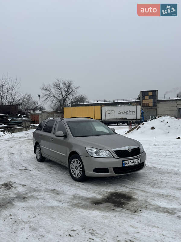 Skoda Octavia 2010