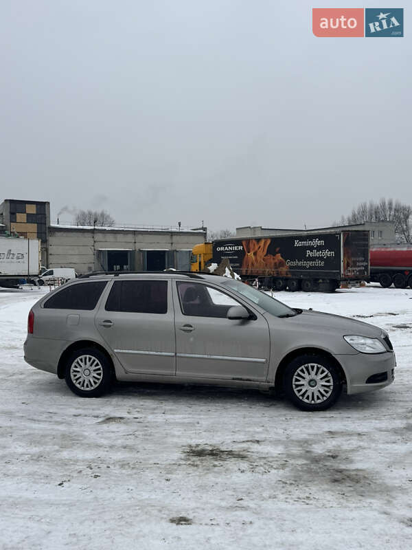 Skoda Octavia 2010