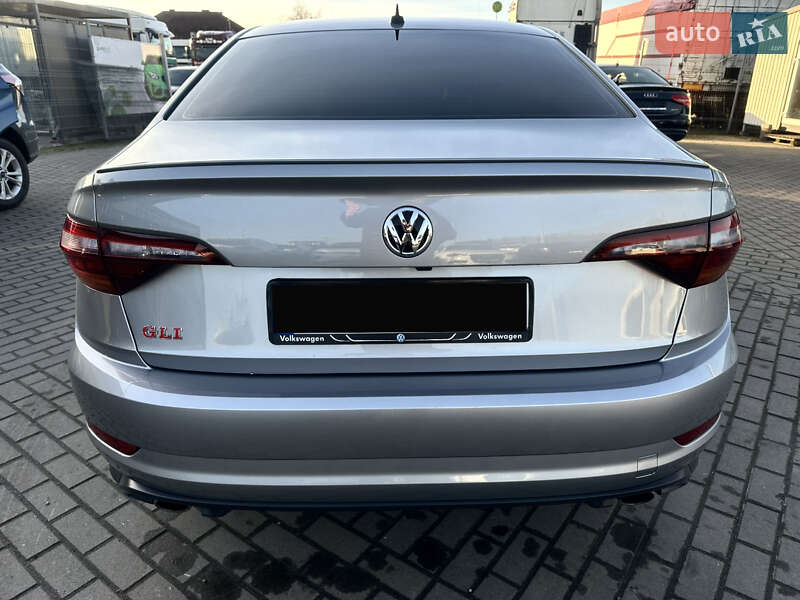 Volkswagen Jetta 2019