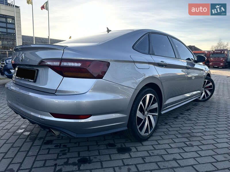 Volkswagen Jetta 2019