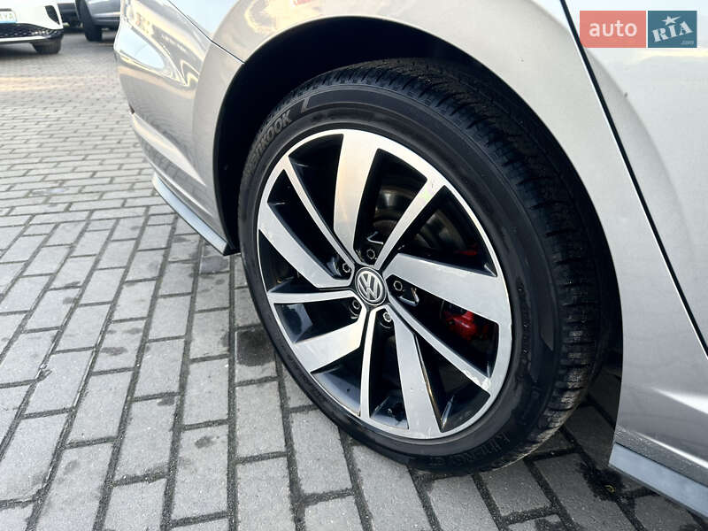 Volkswagen Jetta 2019