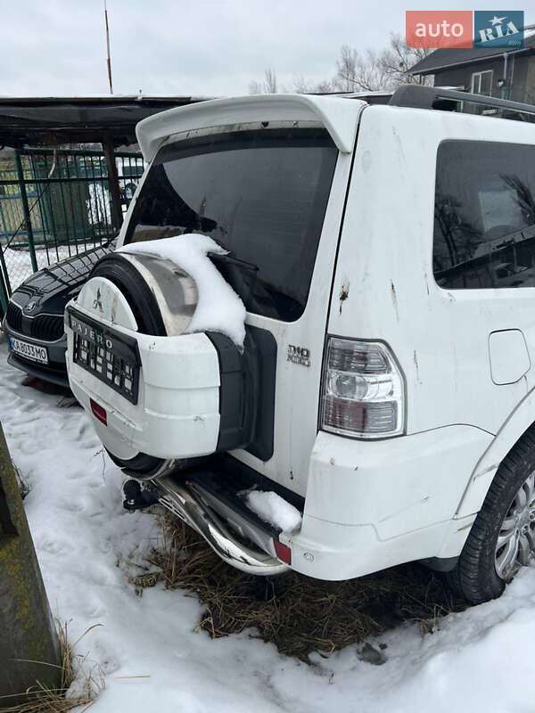 Mitsubishi Pajero 2013