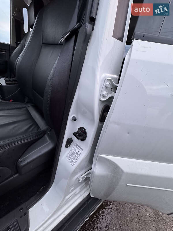 Mitsubishi Pajero 2013