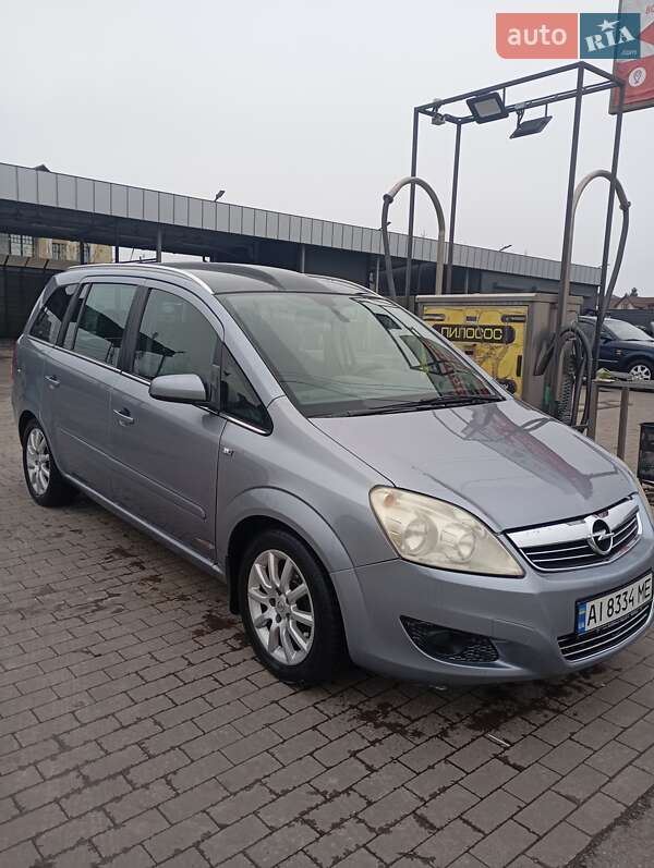 Opel Zafira 2008