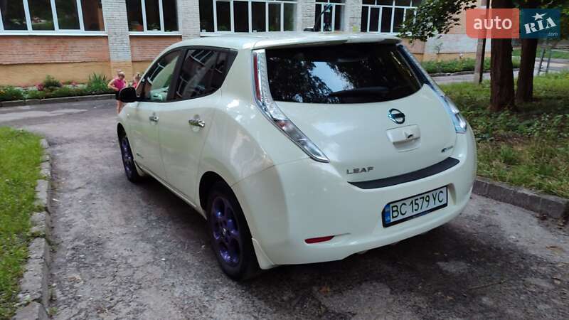 Nissan Leaf 2012