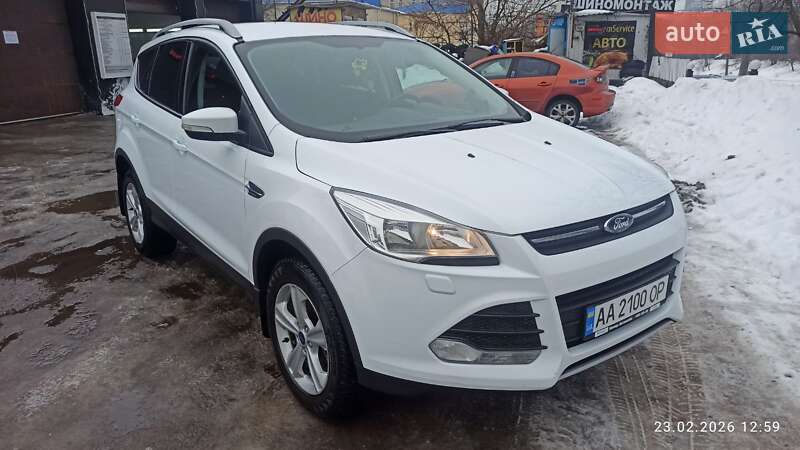 Ford Kuga 2015