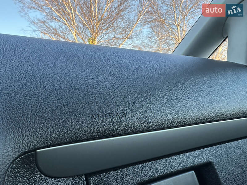 Volkswagen Touran 2014