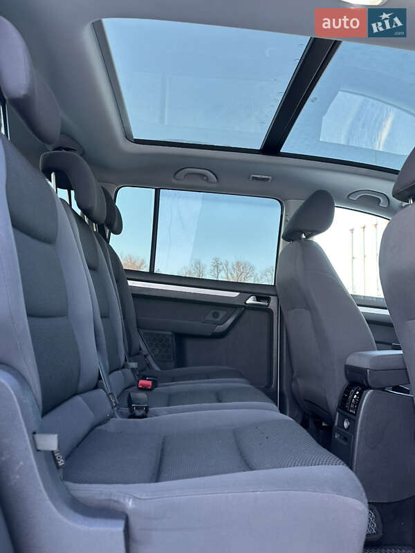 Volkswagen Touran 2014