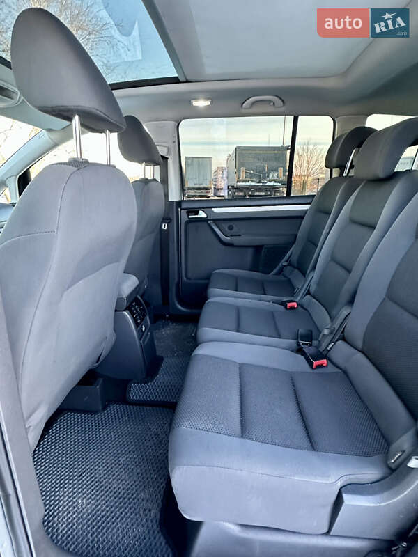 Volkswagen Touran 2014