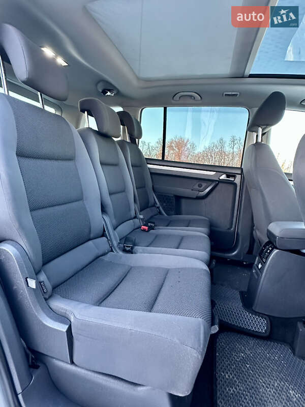 Volkswagen Touran 2014