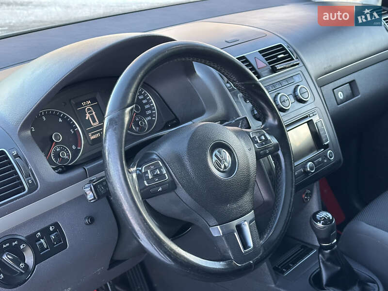 Volkswagen Touran 2014