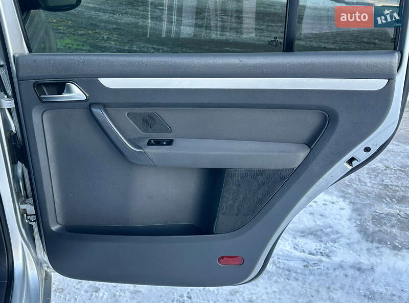 Volkswagen Touran 2014