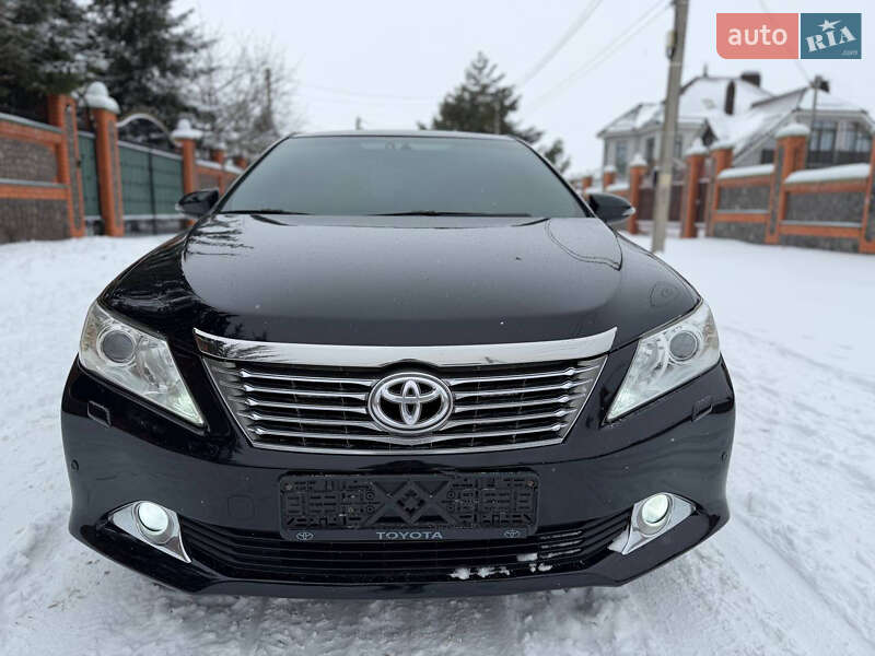 Toyota Camry 2011