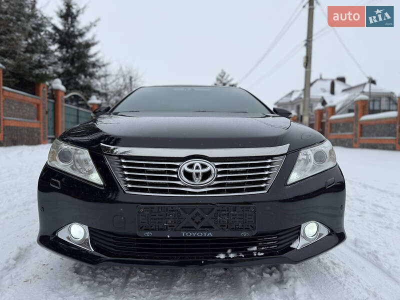 Toyota Camry 2011