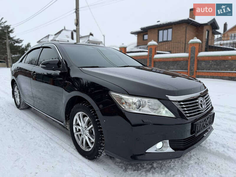 Toyota Camry 2011