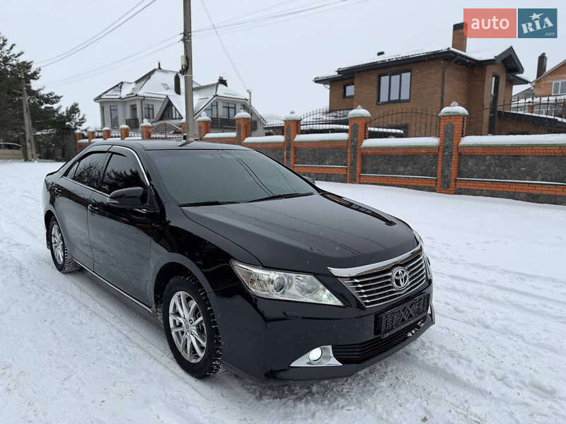 Toyota Camry 2011