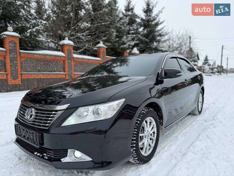Toyota Camry 2011