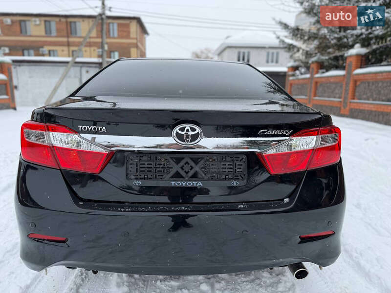 Toyota Camry 2011