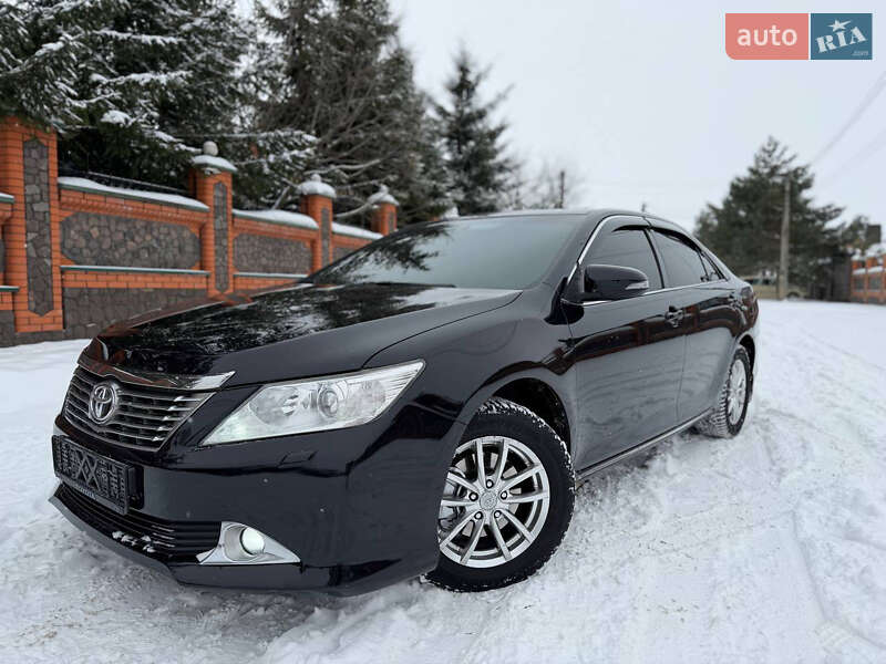 Toyota Camry 2011