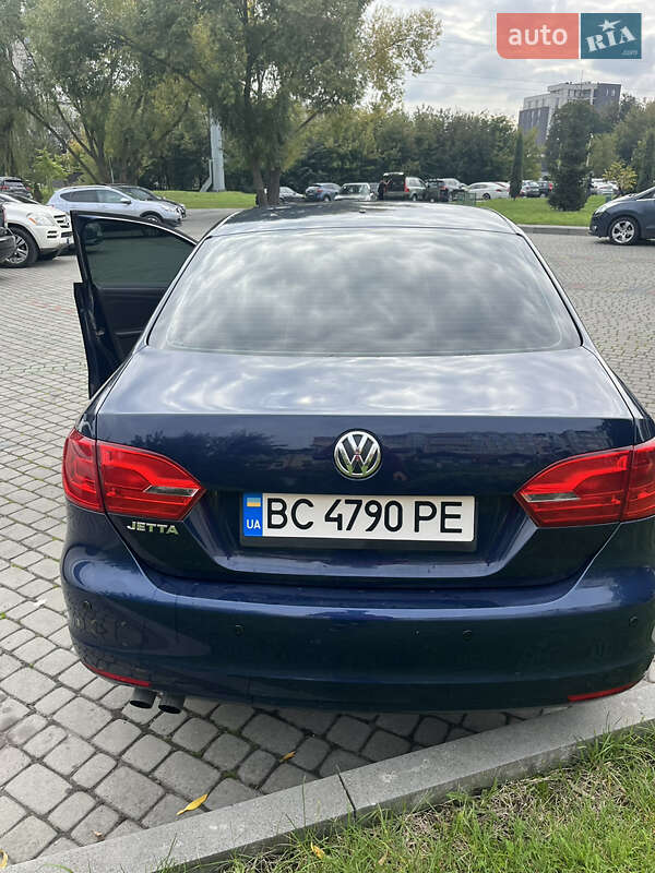 Volkswagen Jetta 2013