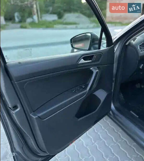 Volkswagen Tiguan 2021