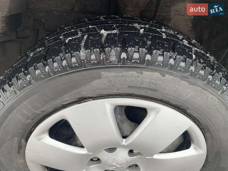 Mitsubishi Outlander 2008