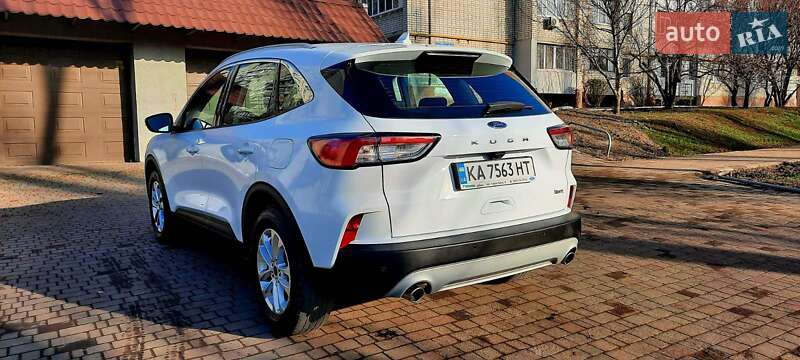 Ford Kuga 2021