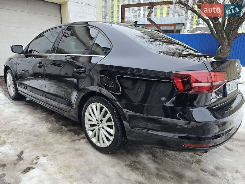 Volkswagen Jetta 2015