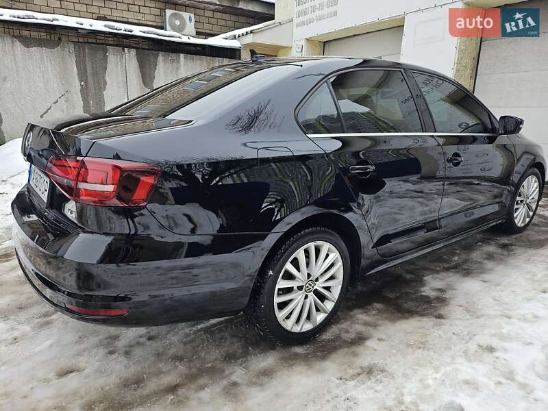 Volkswagen Jetta 2015