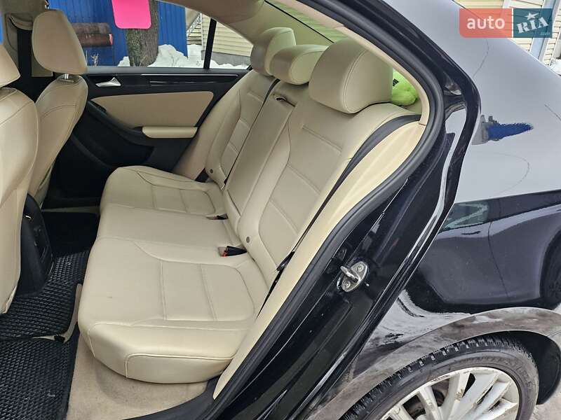 Volkswagen Jetta 2015