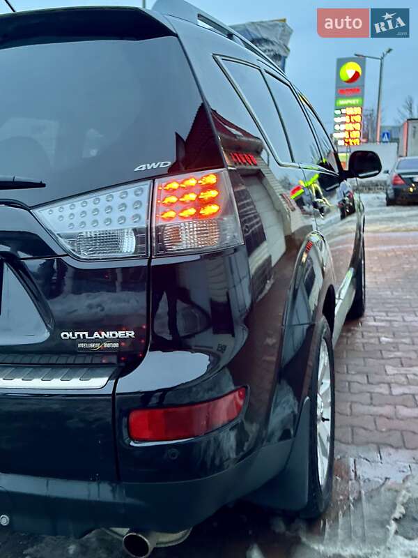 Mitsubishi Outlander XL 2009