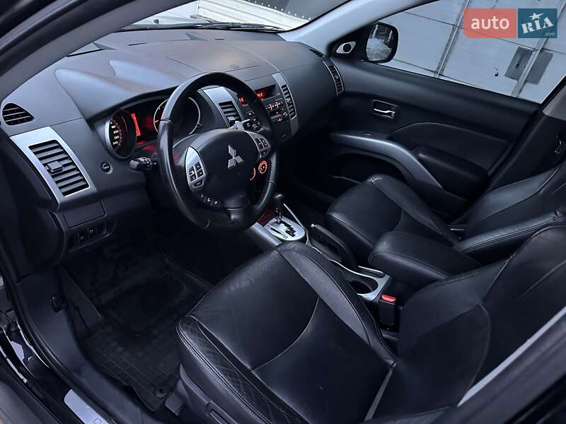 Mitsubishi Outlander XL 2009