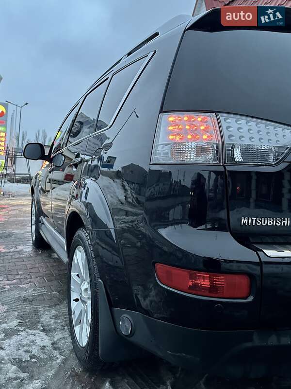 Mitsubishi Outlander XL 2009