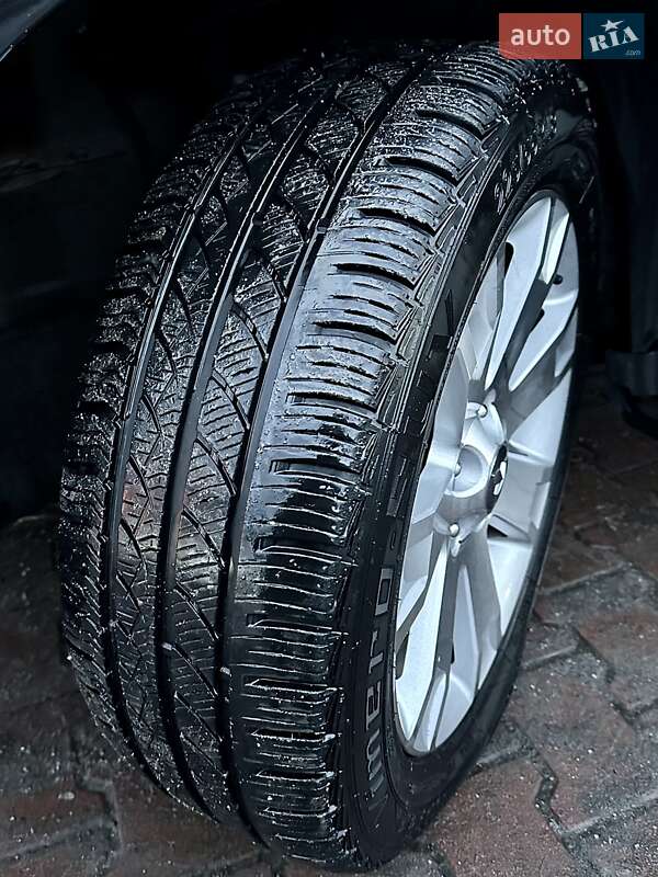 Mitsubishi Outlander XL 2009