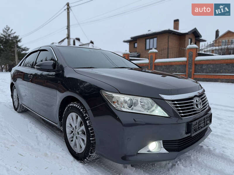 Toyota Camry 2011