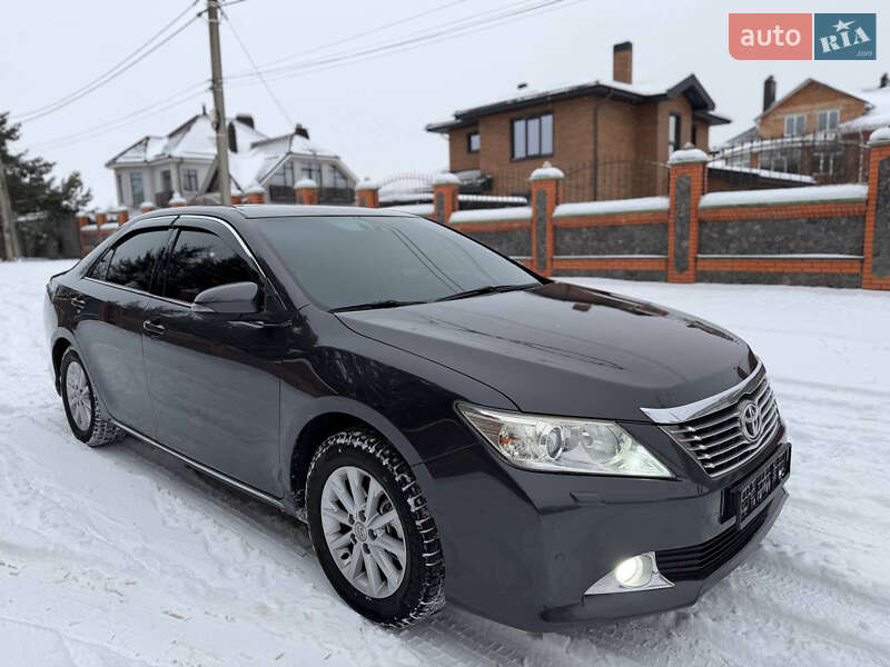 Toyota Camry 2011