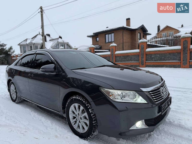 Toyota Camry 2011