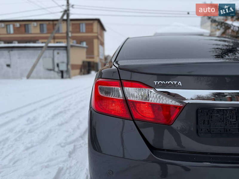 Toyota Camry 2011
