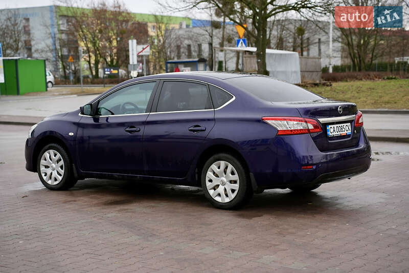 Nissan Sentra 2015