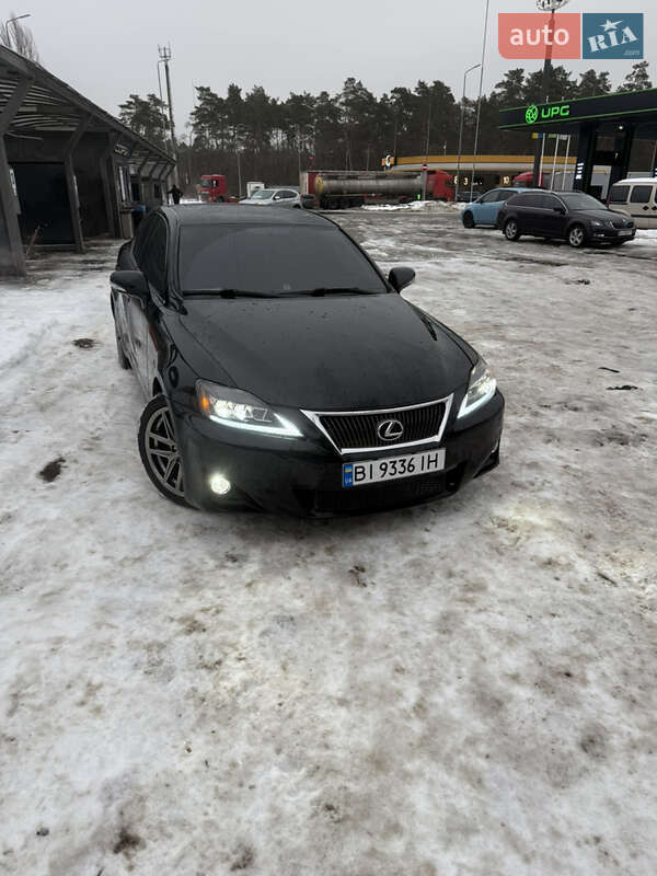 Lexus IS 2011