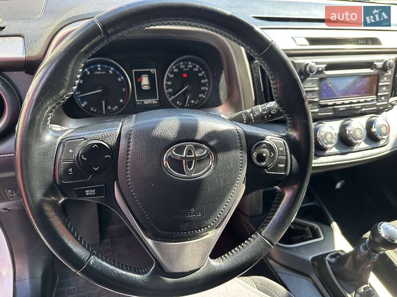 Toyota RAV4 2017