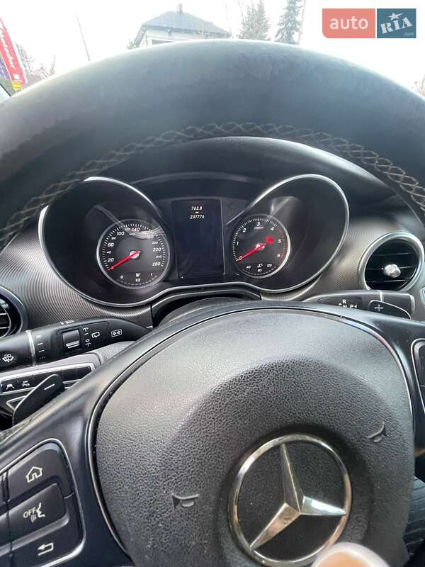 Mercedes-Benz V-Class 2014