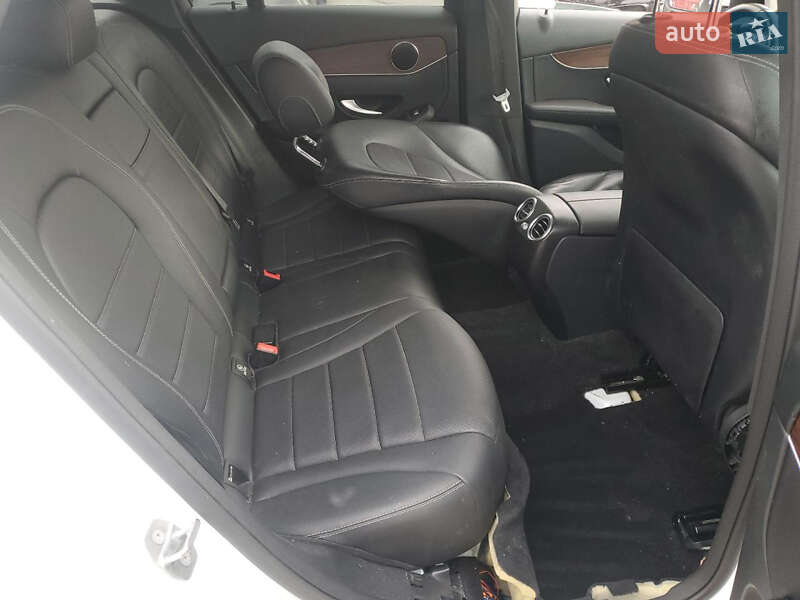 Mercedes-Benz GLC-Class 2020