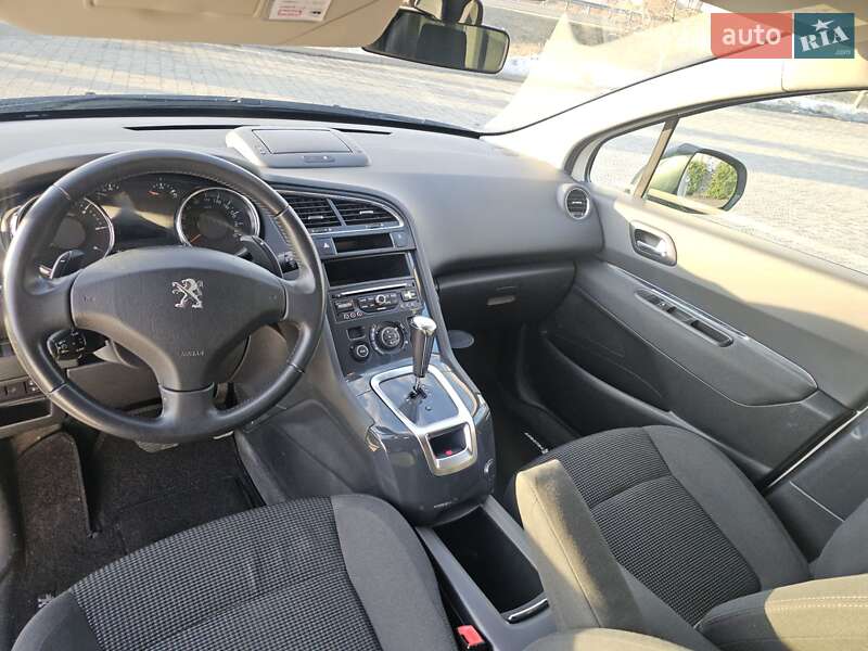 Peugeot 5008 2014